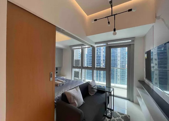 Lux 1br Uptown Parksuites Bgc 200mbps Smarttv Apartment *